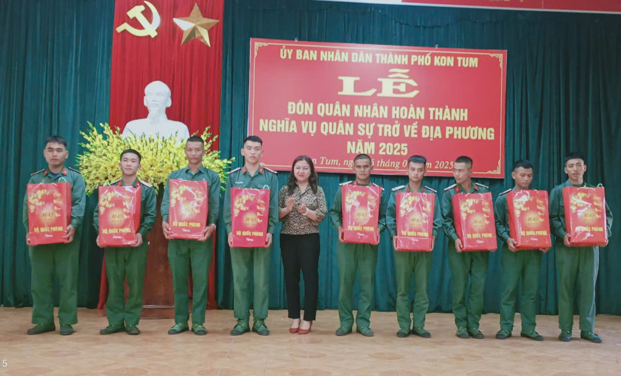 <a href="/tin-tuc-su-kien/an-ninh-phap-luat" title="AN NINH - PHÁP LUẬT" rel="dofollow">AN NINH - PHÁP LUẬT</a>