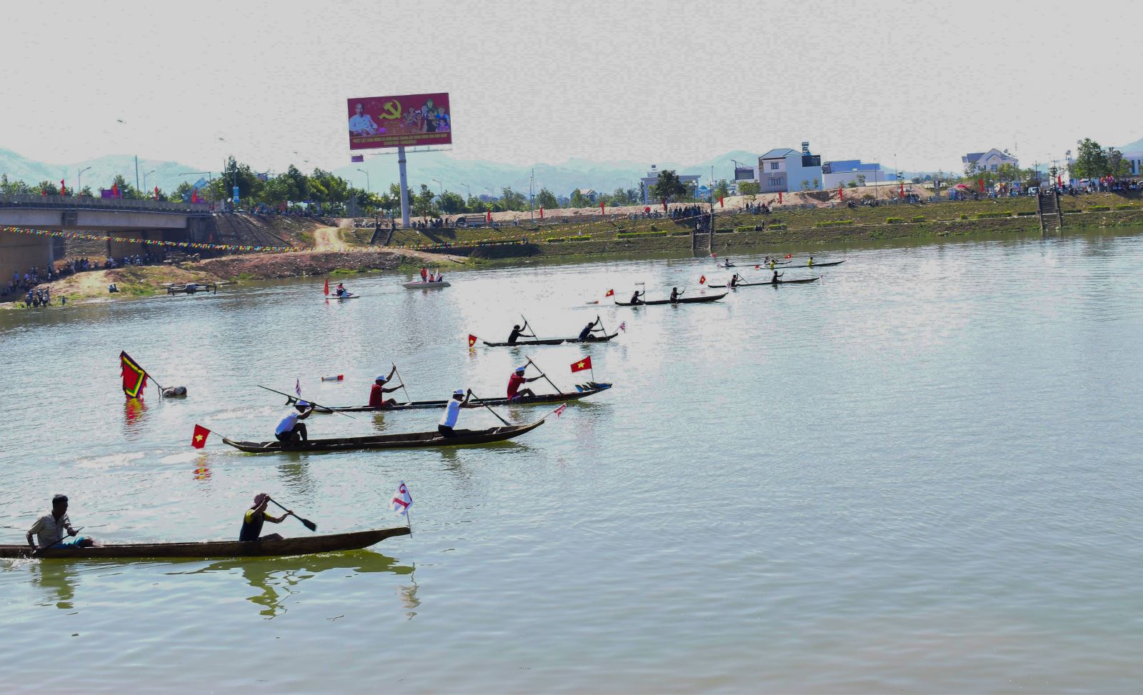 Giải đua thuyền độc mộc thành phố Kon Tum mở rộng sẽ được tổ chức vào ngày 30/3/2024
