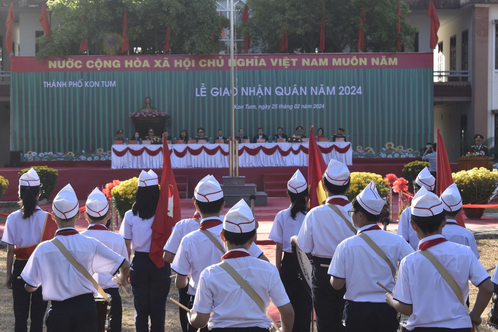 Thành phố Kon Tum tưng bừng tổ chức Lễ giao, nhận quân năm 2014